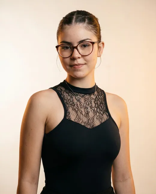 Integrante da equipe Francine Momesso